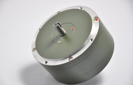 力矩電機(jī)控制器是否通用呢？